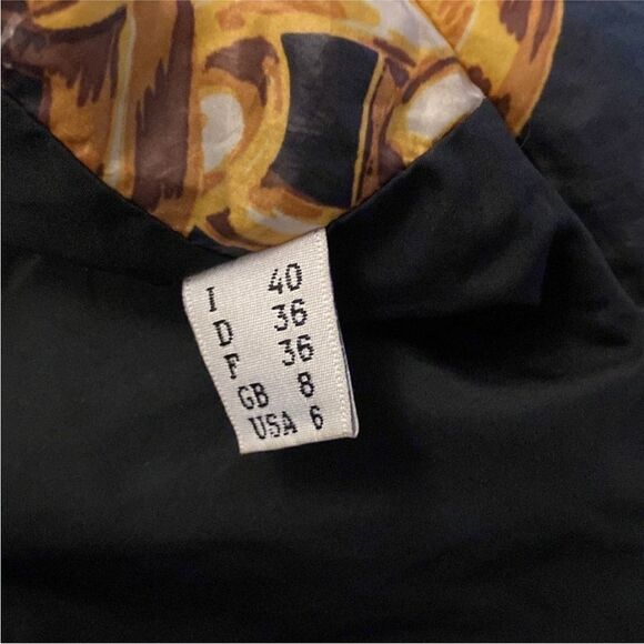 Moschino Boutique chain print puffer jacket, US6 - Picture 11 of 12